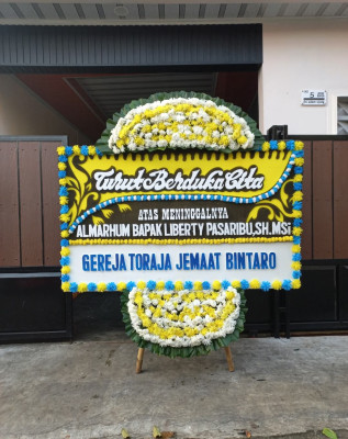 Papan Bunga Duka di Karangmoncol